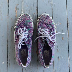 Womens Vans Violet Purple Paisley Low-Top Sneaker in Size 9